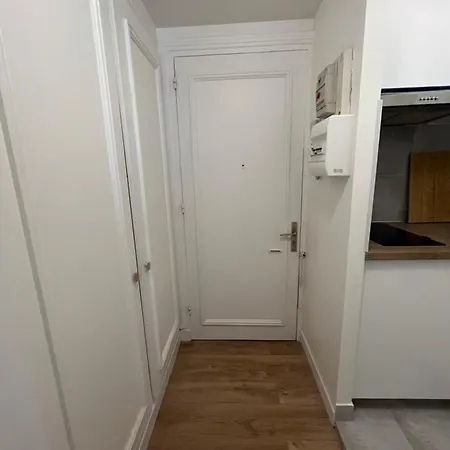 Appartamento Dream Dwell Paris-eiffel Tower Mirabeau Bridge Cozy In The 16th District